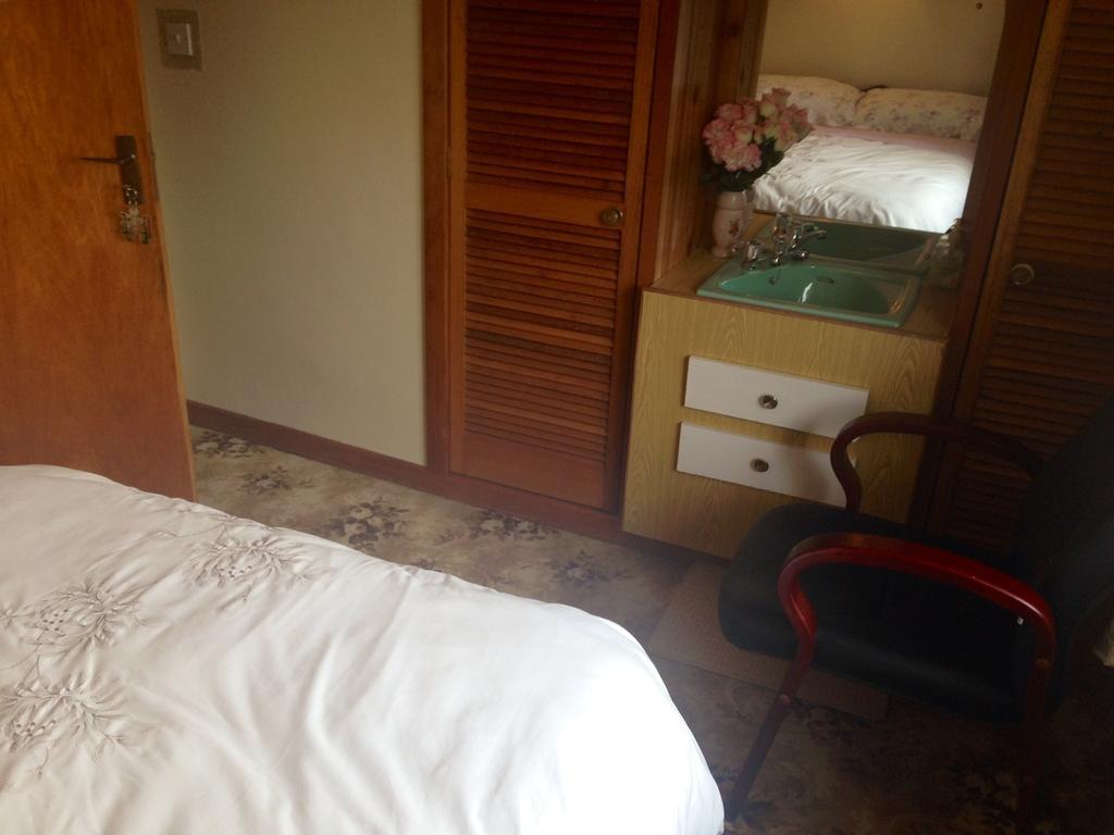 Palm Grove B&B Кашел Номер фото